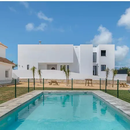 Apartment Con Piscina Compartida Wi-fi Y Aire Acondicionado